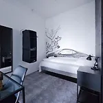 5 Bedroom Luxury Suite In Cph