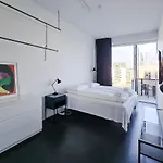 5 Bedroom Luxury Suite In Cph